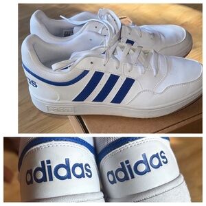 Adidas Men's new size 10.5 White Sneakers with Blue Stripes